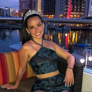 Meet your Posher, Alexia